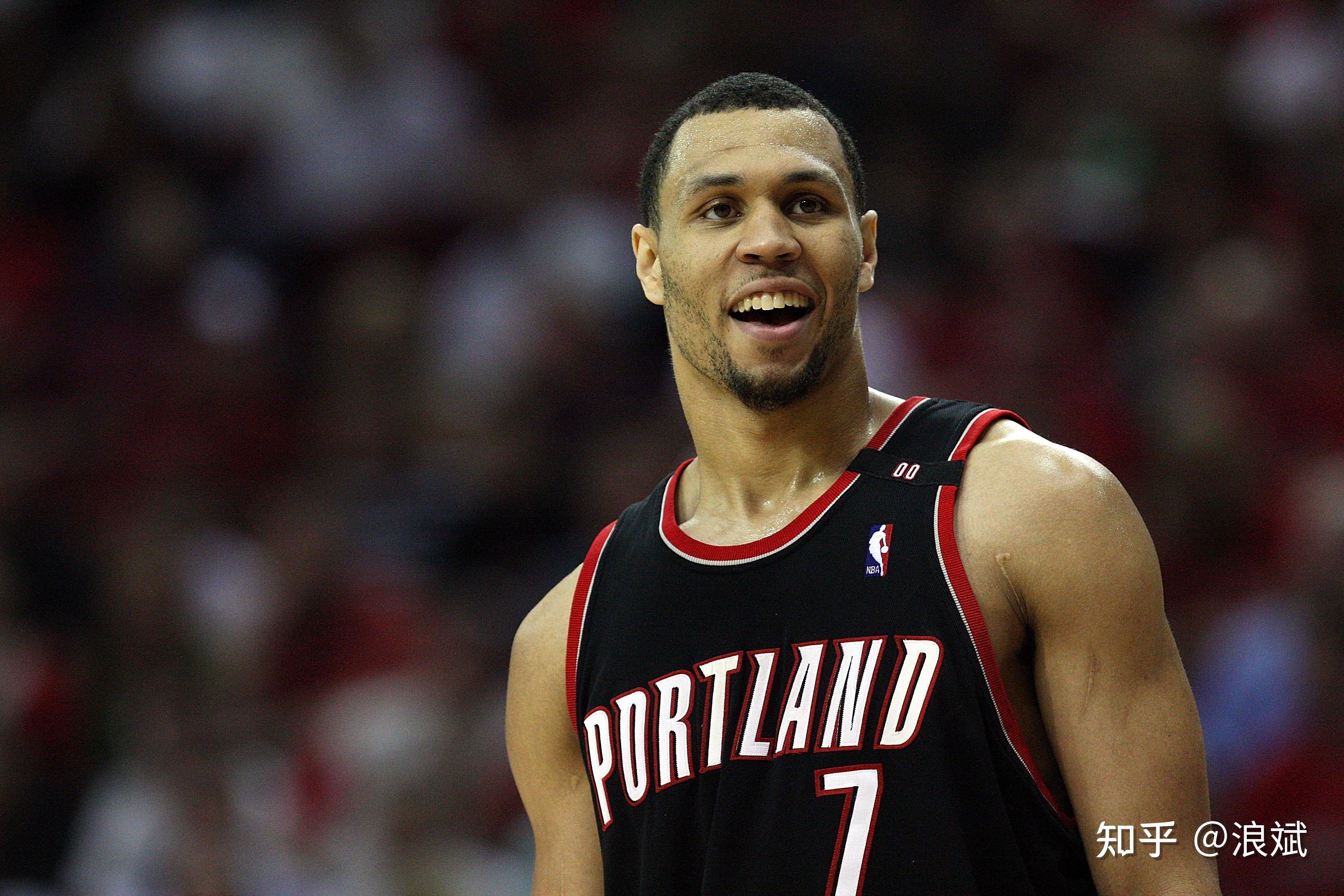 波特兰开拓者迎NBA季后赛关键赛,赛前调整名单,目标明确,高层口径保持一致的简单介绍-电竞竞猜